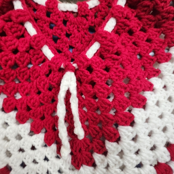 Red and White Kids Crochet Cape - Picture 3 of 5